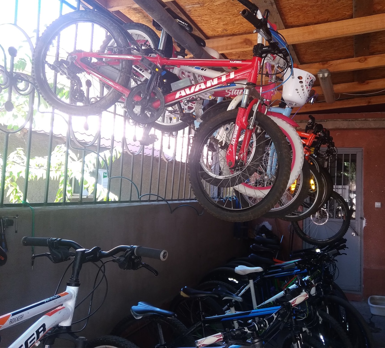 Продажа горных велосипедов средней ценовой категории в Алуште, улица Ленина, КСС